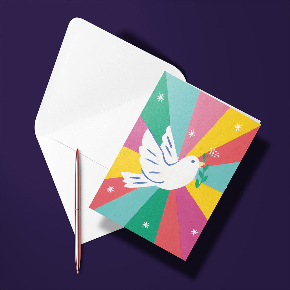 Carte Colombe de la Paix debout avec son enveloppe, colombe blanche sur des rayons multicolores