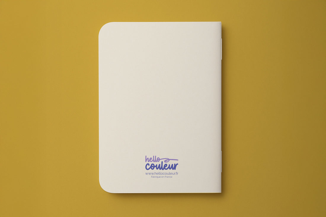 Dos du carnet de poche du pack Floral, couverture crème unie signée Hello couleur